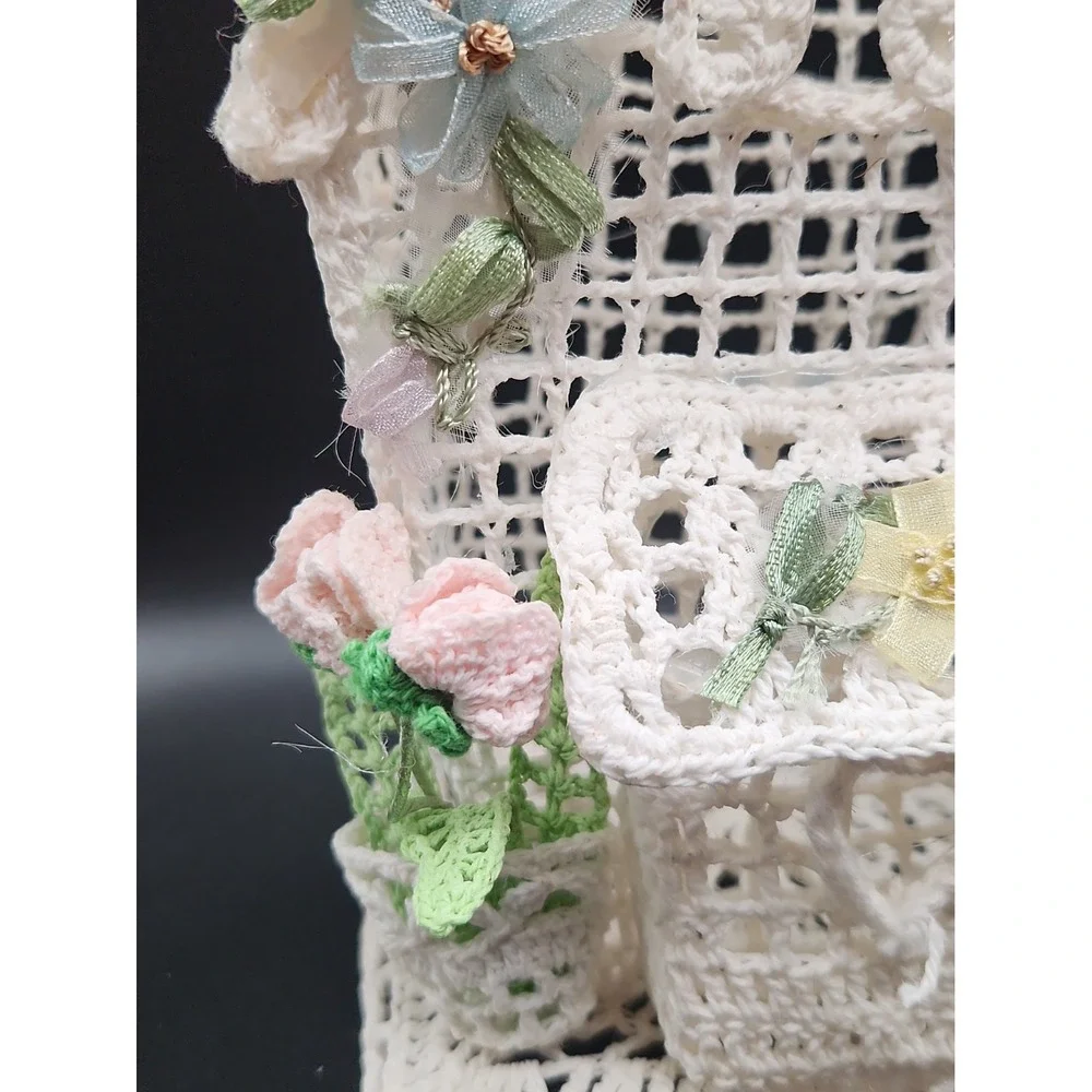 Vintage Cottagecore Starched Crochet House Ribbon Embroidery Flower Cottage 7.5